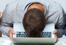 Does Social Media Impacts Productivity at Workplace? Social Media Impact on Productivity - TaskQue Blog