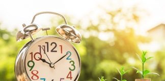 7 Distractions that Impede Modern Business Growth