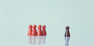How to Track the Progress of New Hires: A Managers Guide